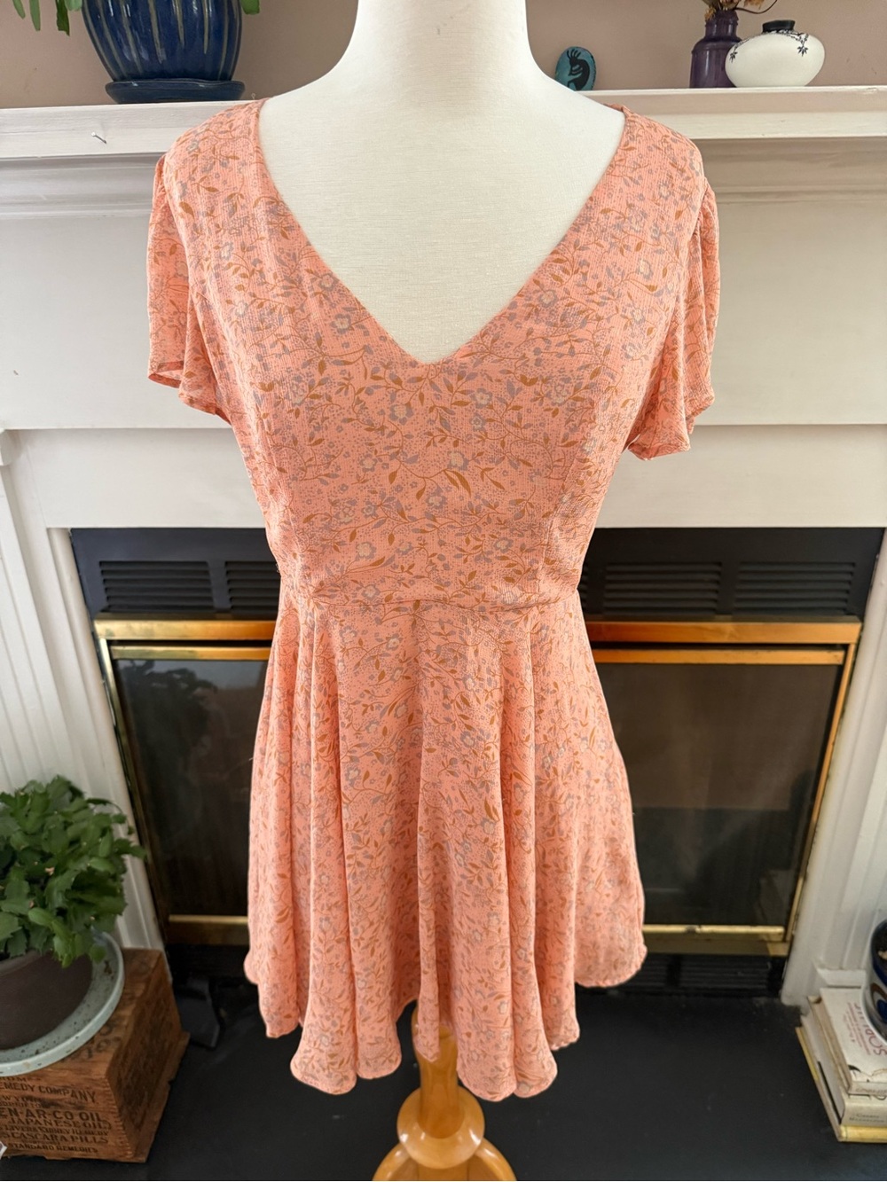 Peach Coral Floral V-Neck Short Sleeve Mini Dress